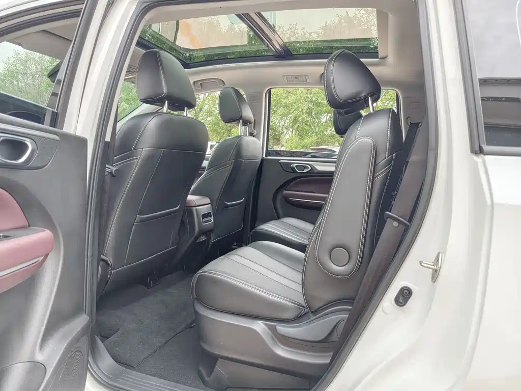 GAC Motor Trumpchi M6 2023 — фото 10