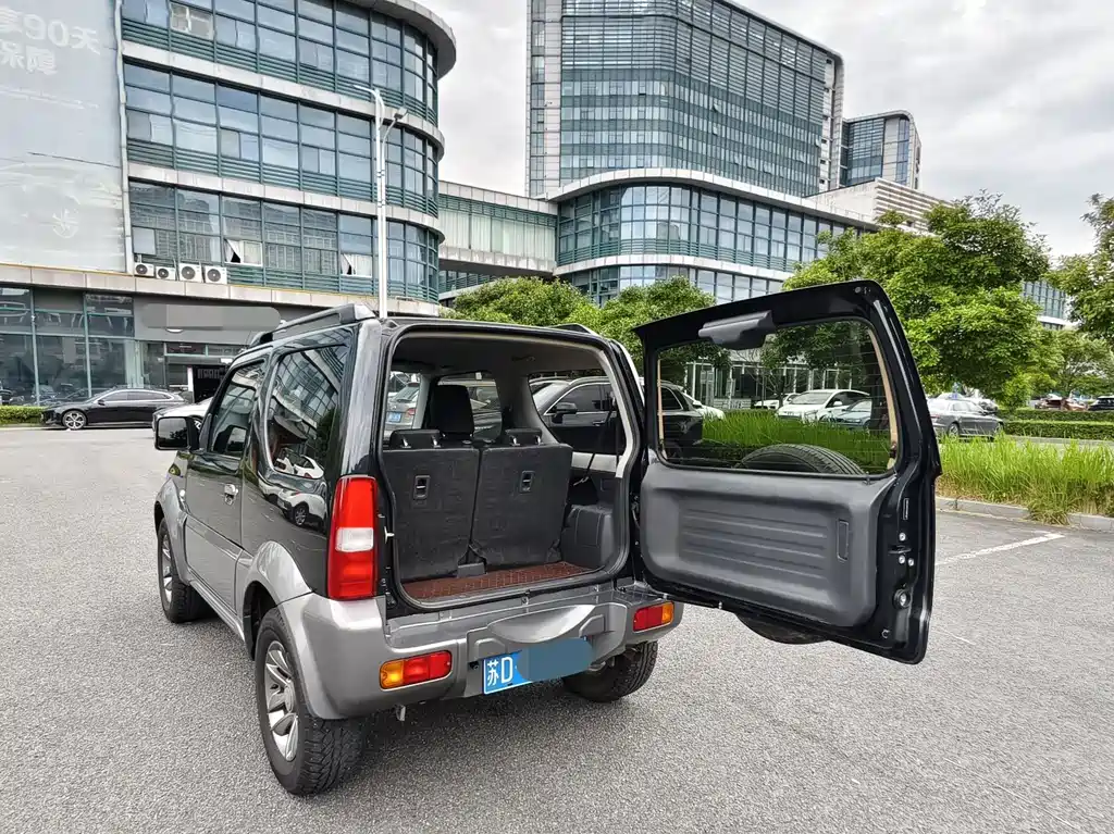 Suzuki Jimny 2018 — фото 21