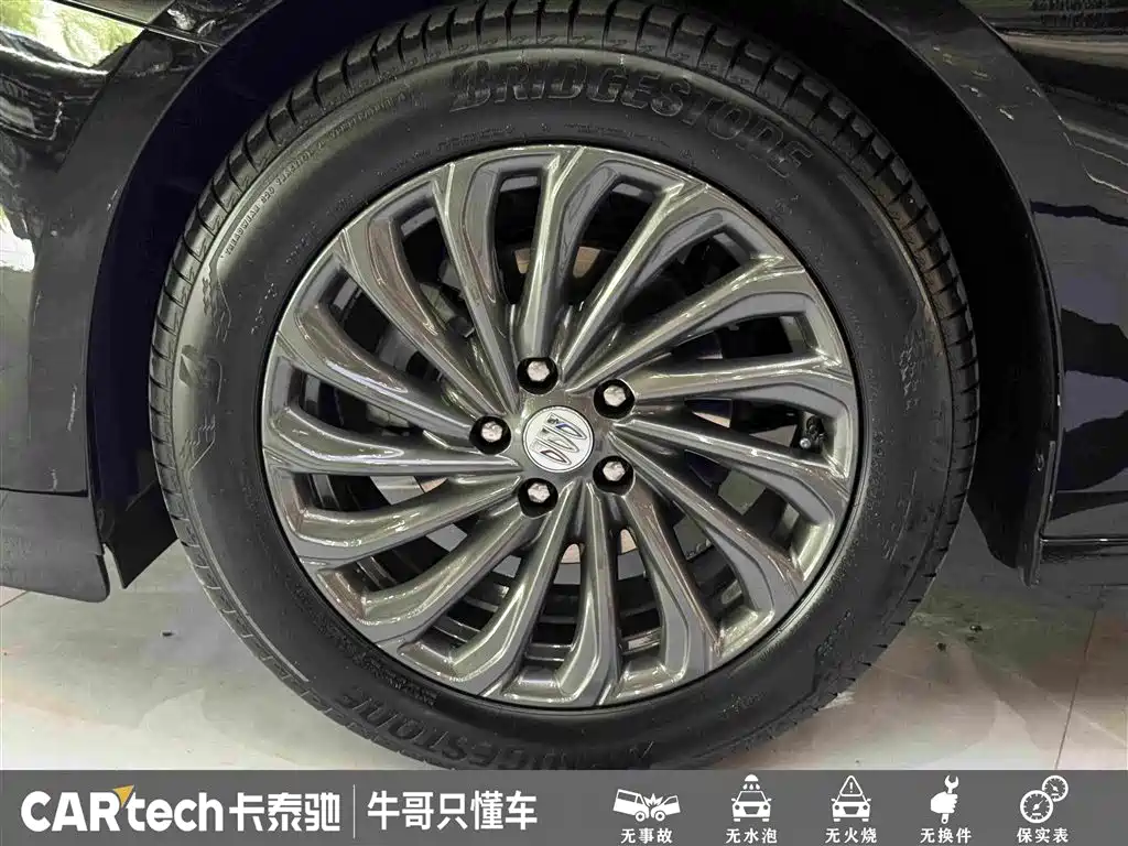 Buick LaCrosse 2025 — фото 10