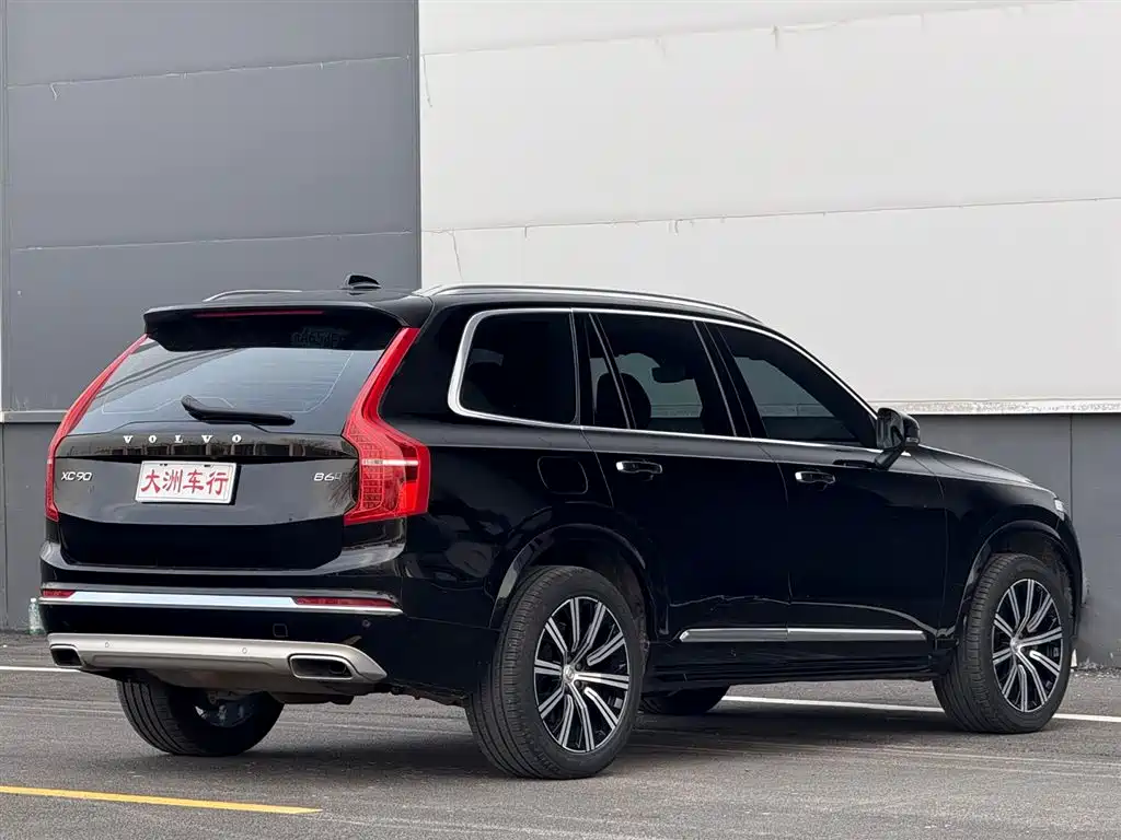 Volvo XC90 2021 — фото 3