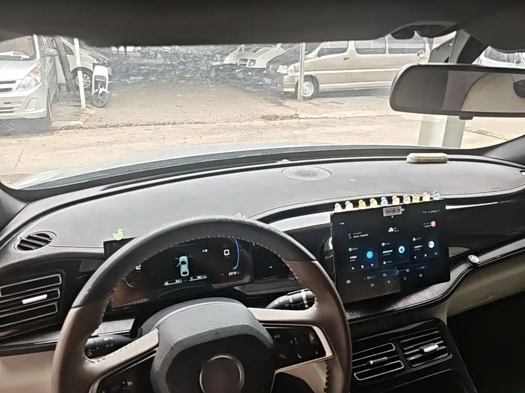 BYD Qin PLUS 2023 — фото 10