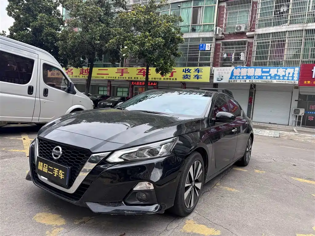 Nissan Teana 2022