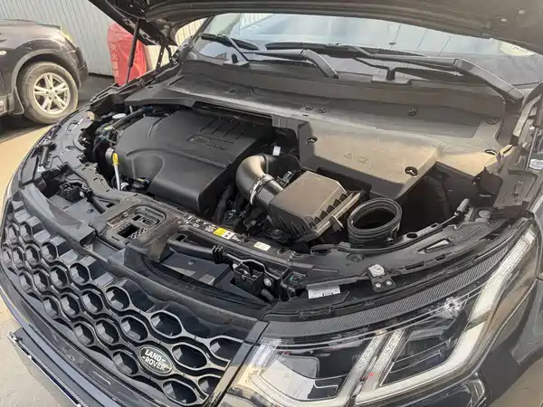 Land Rover Discovery Sport 2024