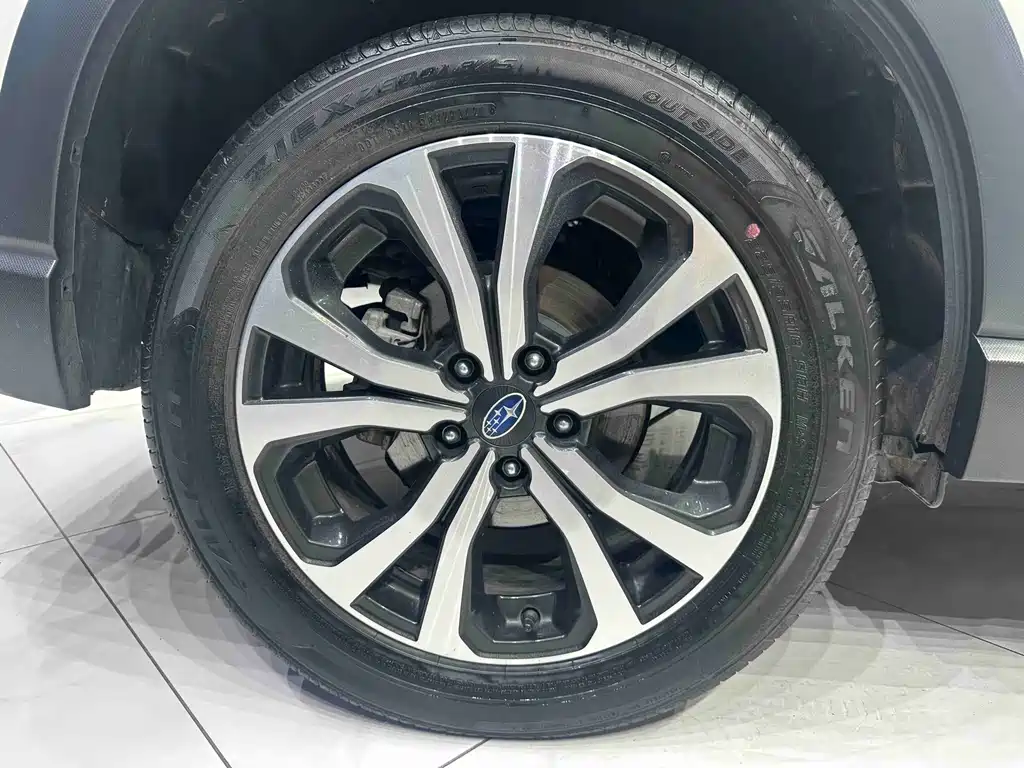 Subaru Forester 2022 — фото 20