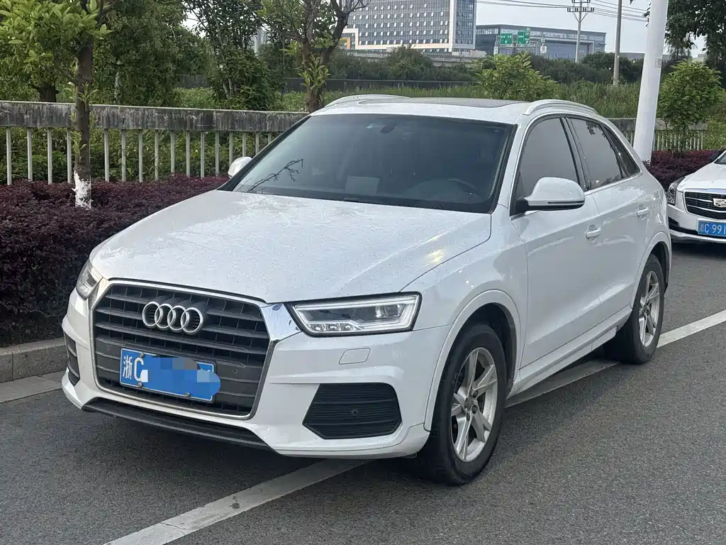 Audi Q3 2019 — фото 2