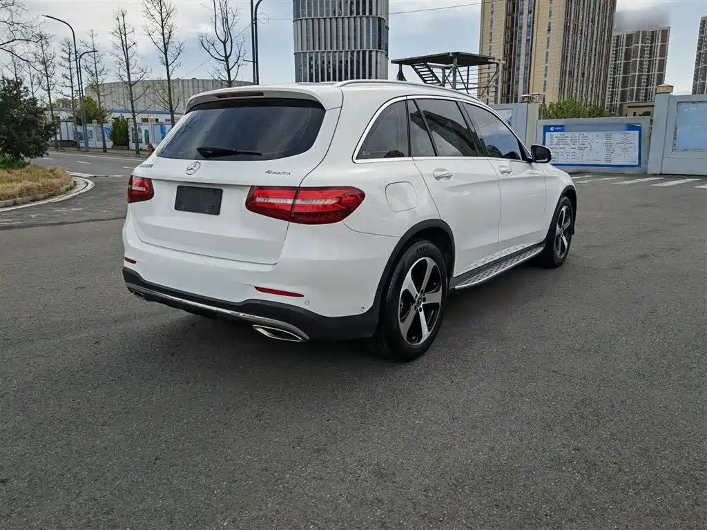 Mercedes-Benz GLC 2017 — фото 7
