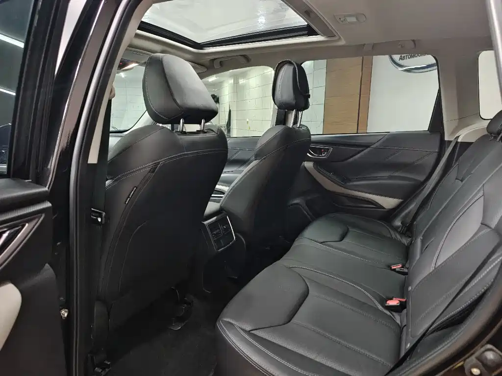 Subaru Forester 2022 — фото 13