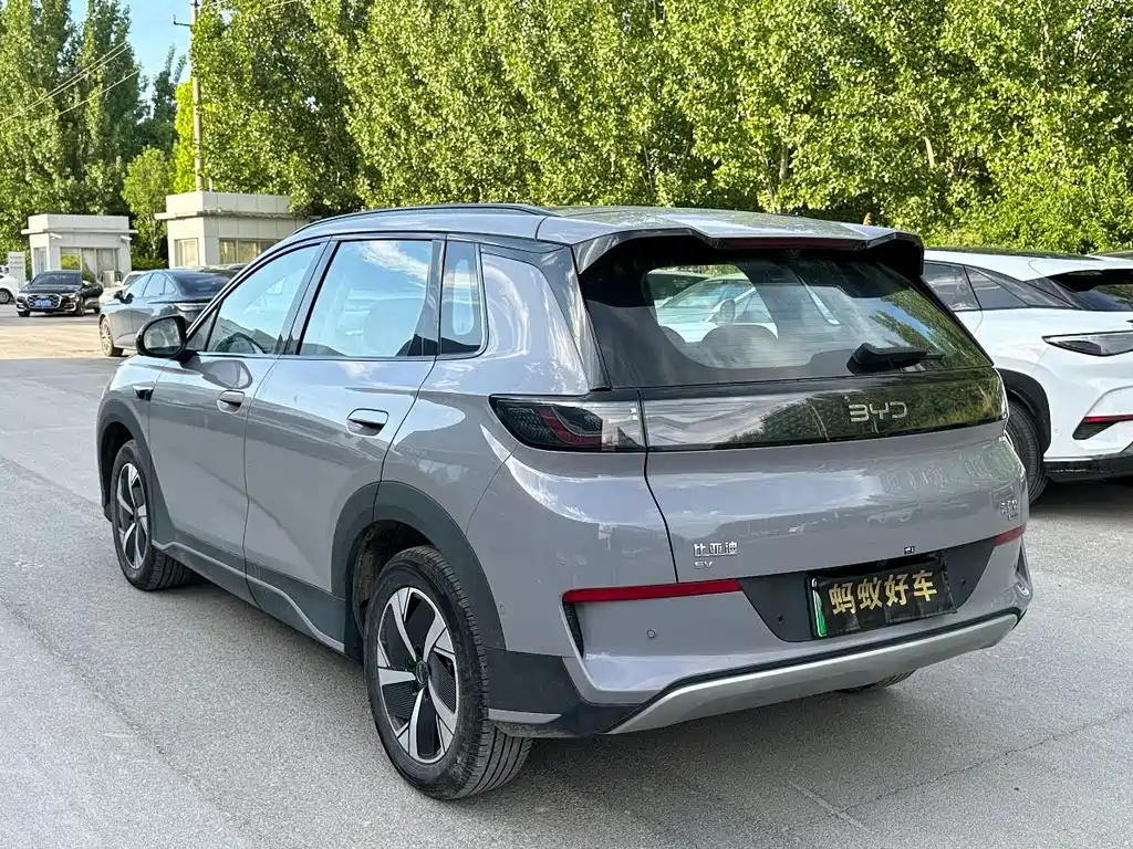 BYD Sealion 05 EV 2025 — фото 4