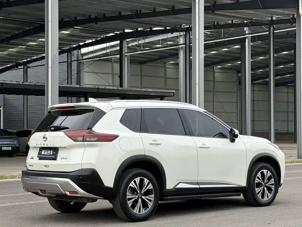 Nissan X-Trail 2022 — фото 11