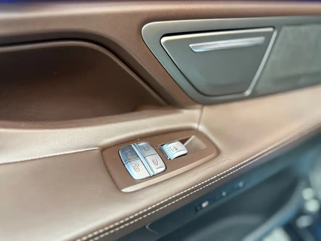 BMW 7 Series 2020 — фото 27
