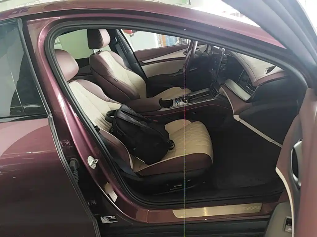 BYD Seal 07 DM-i 2024 — фото 25