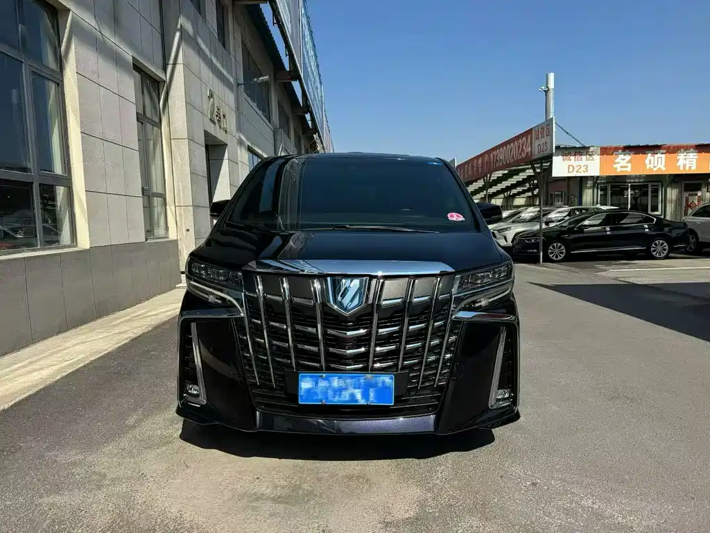Toyota Alphard 2022 — фото 2