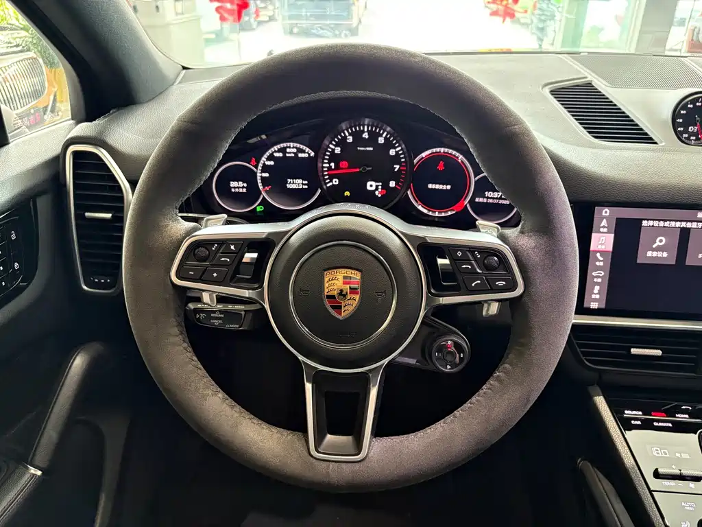 Porsche Cayenne 2021 — фото 11