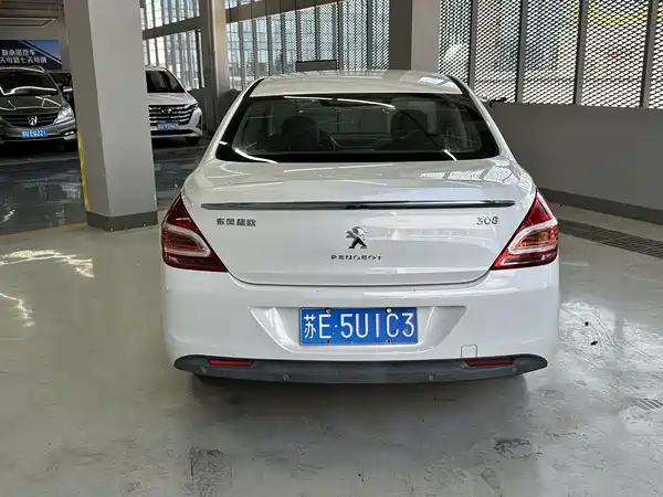 Peugeot 308 2015