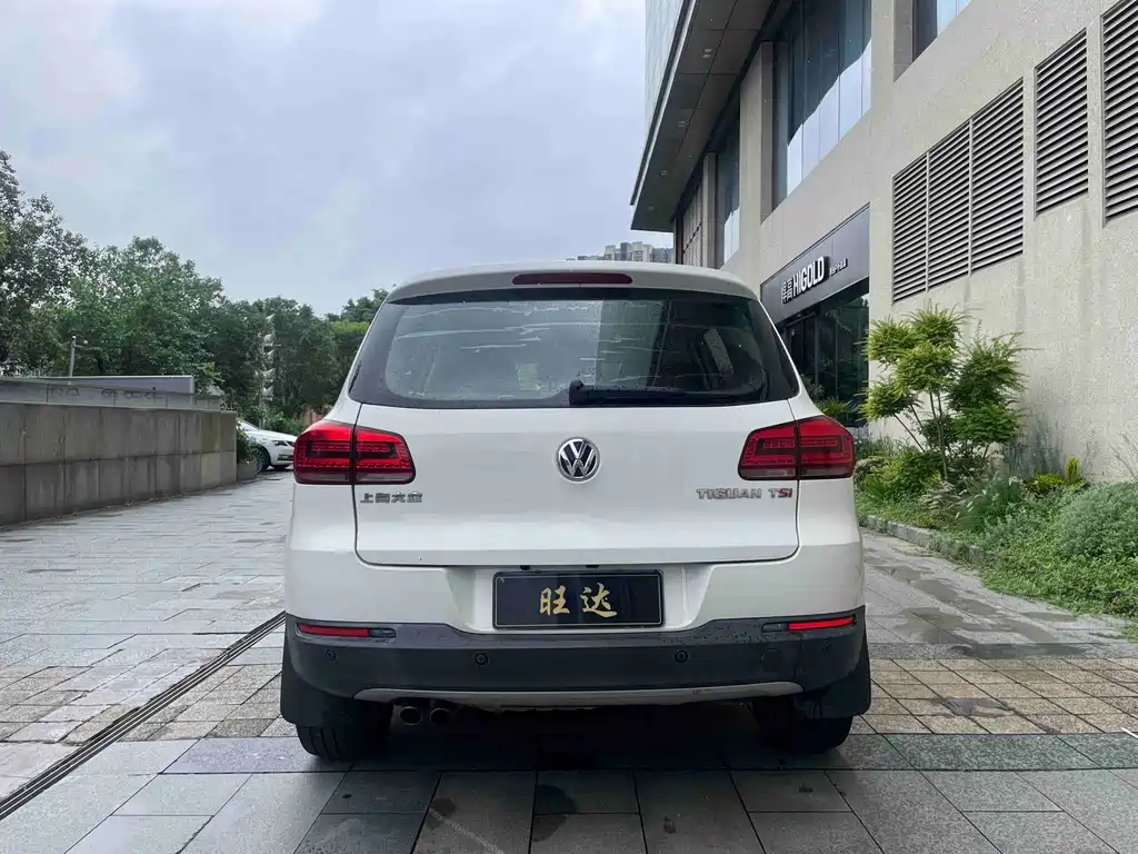 Volkswagen Tiguan 2015 — фото 8