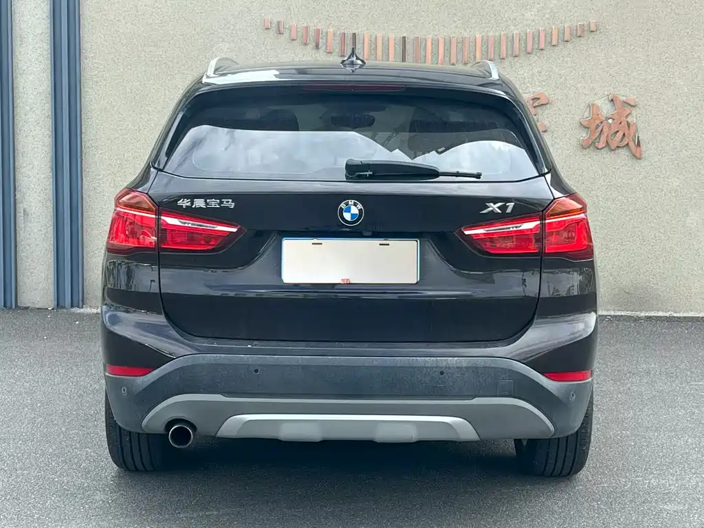 BMW X1 2018 — фото 8