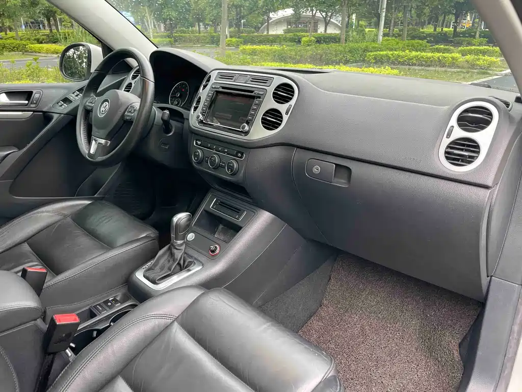 Volkswagen Tiguan 2015 — фото 16