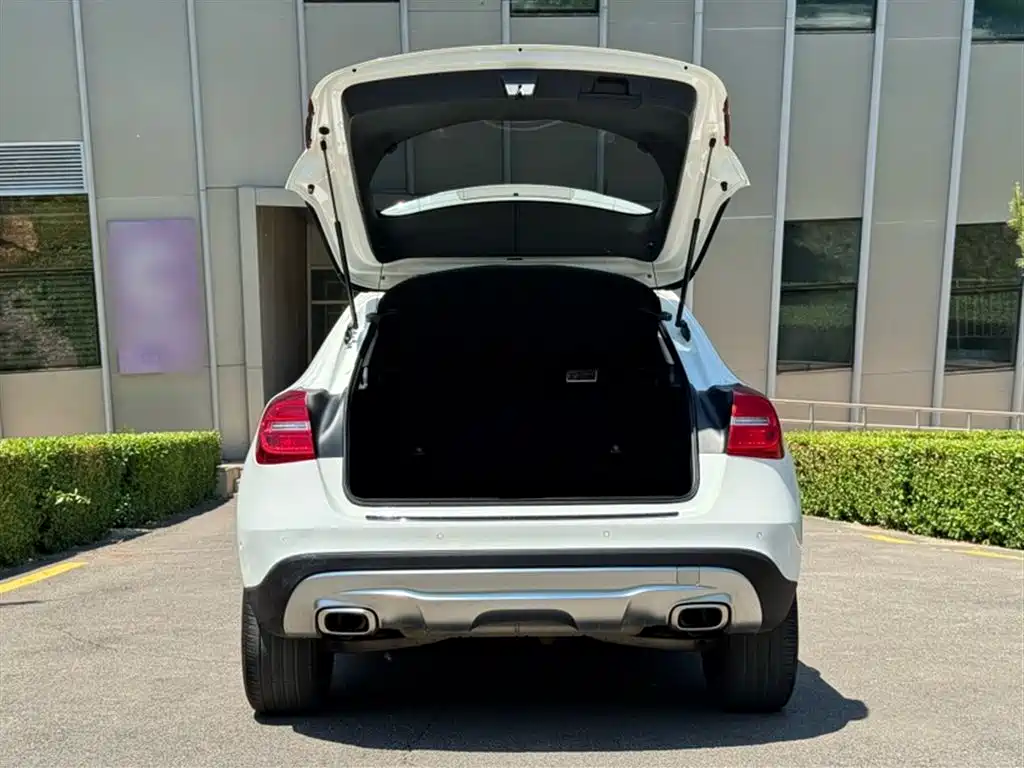 Mercedes-Benz GLA 2016 — фото 18