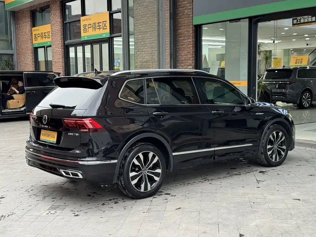 Volkswagen Tiguan L 2022 — фото 4
