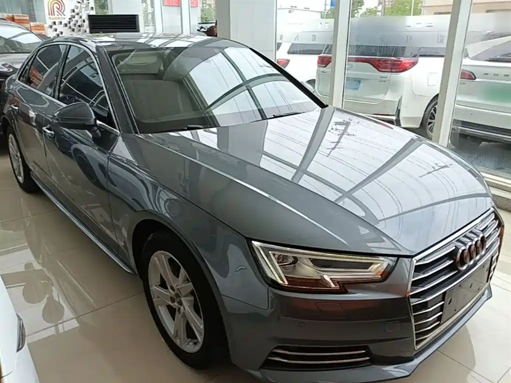 Audi A4L 2018 — фото 4