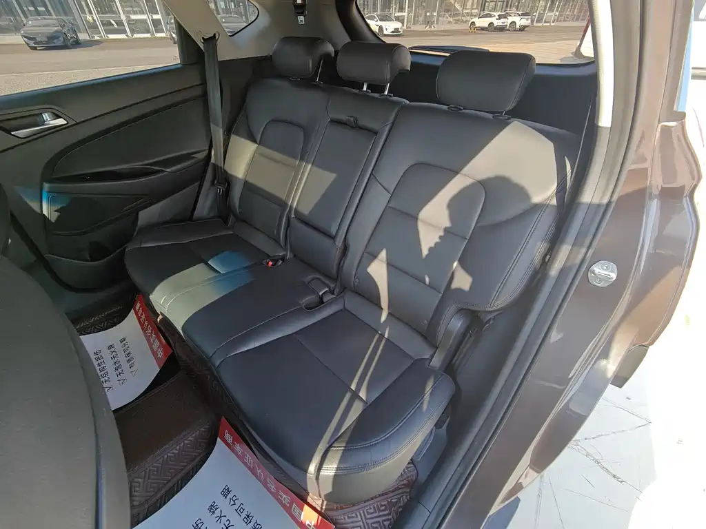 Hyundai Tucson 2016 — фото 20