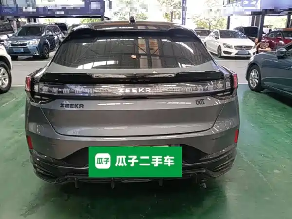 Zeekr 001 2023