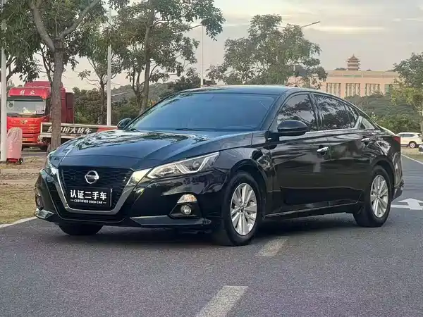 Nissan Teana 2022