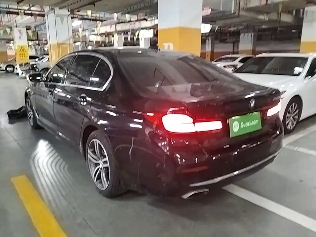 BMW 5 Series 2021