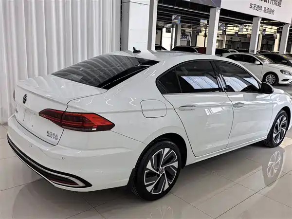 Volkswagen Bora 2024