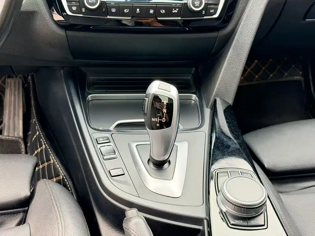 BMW 3 Series GT 2019 — фото 18