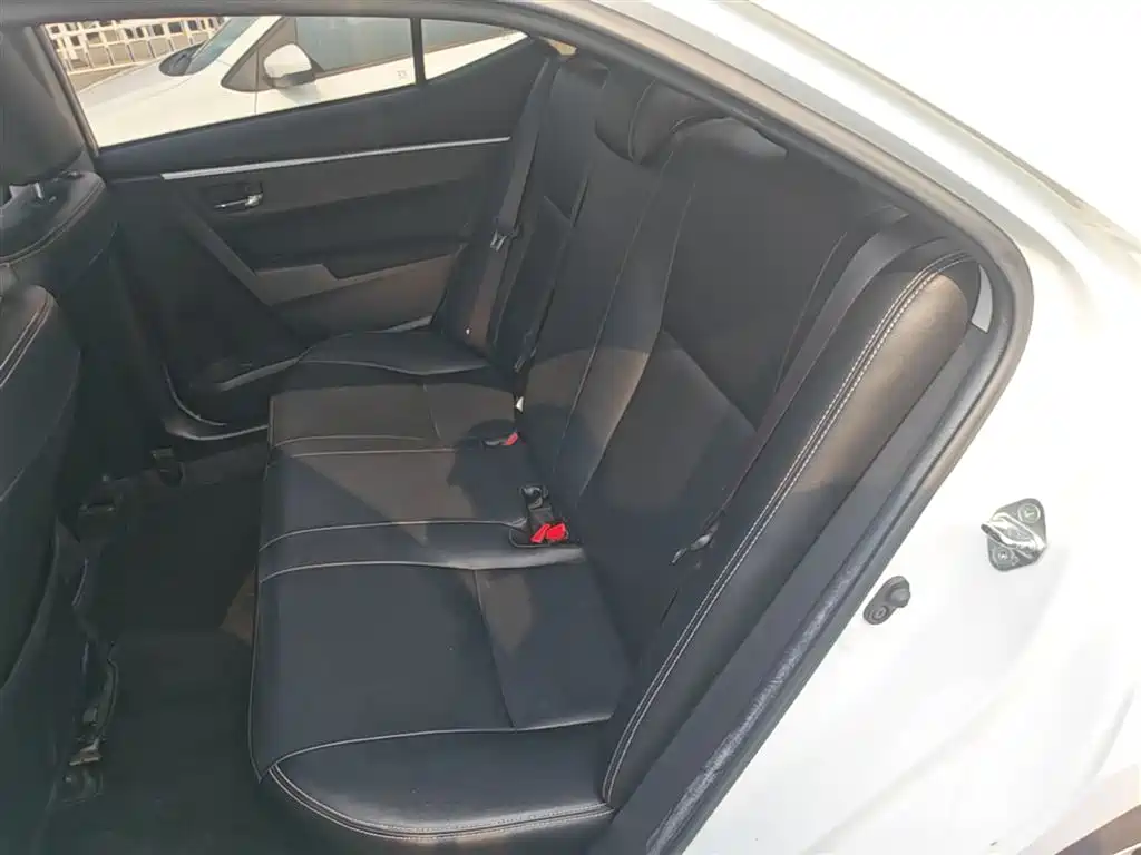 Toyota Corolla 2019 — фото 17