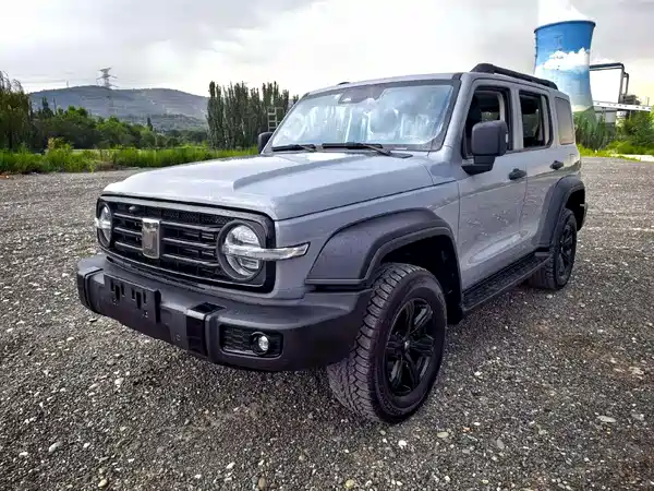 Tank 300 2022