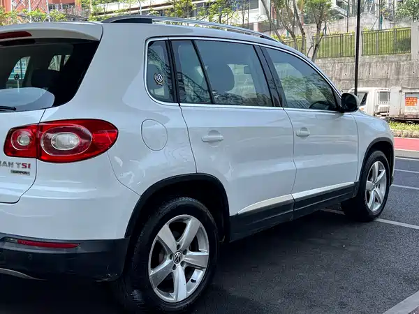 Volkswagen Tiguan 2012