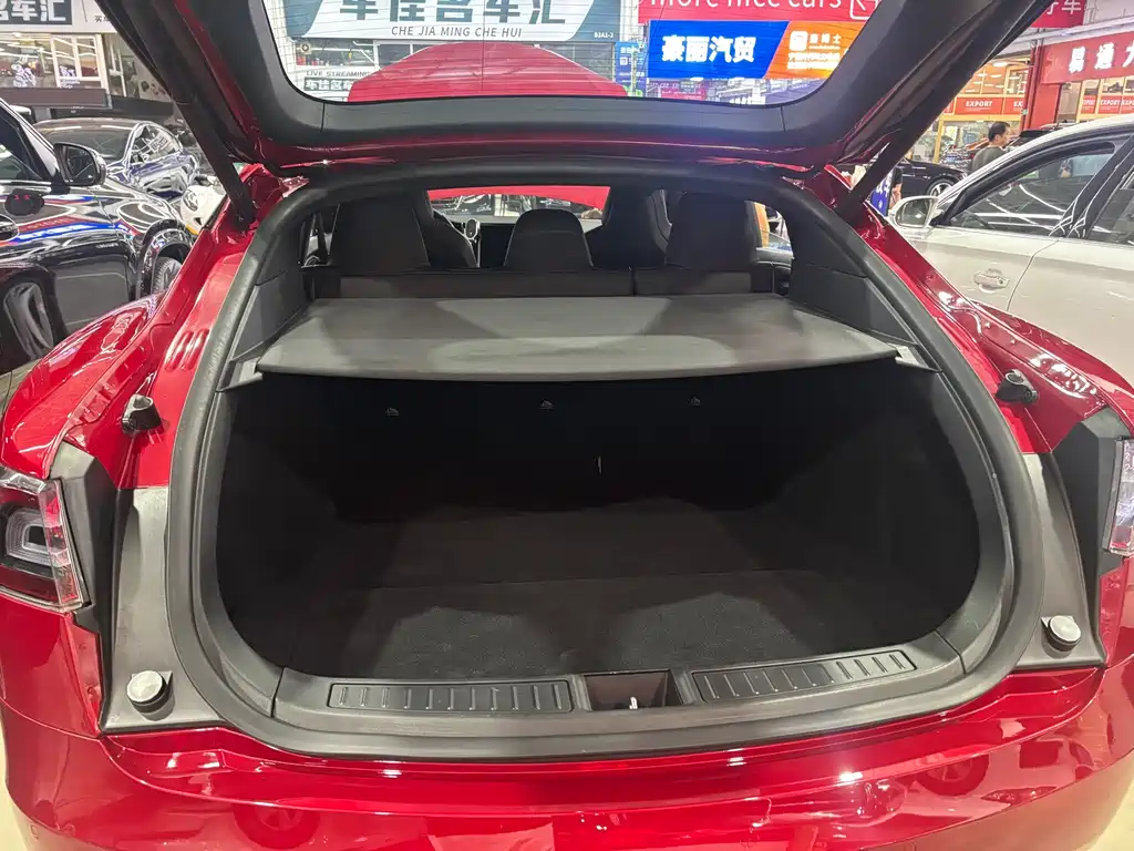 Tesla Model S 2019 — фото 19