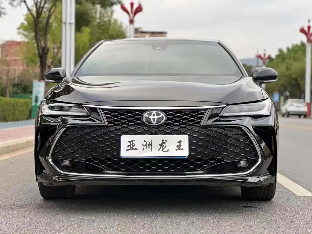 Toyota Avalon 2023 — фото 2