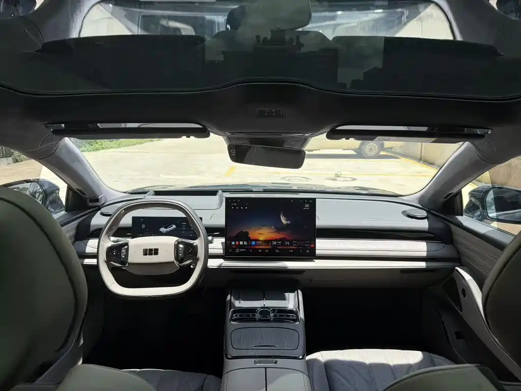 Geely Galaxy Starshine 8 2025 — фото 13