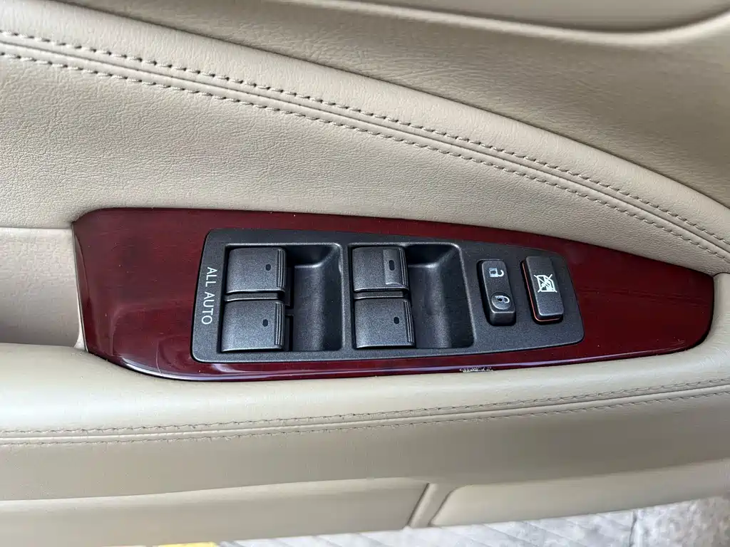 Lexus LS 2008 — фото 16