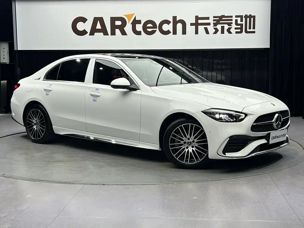 Mercedes-Benz C-Class 2023 — фото 4