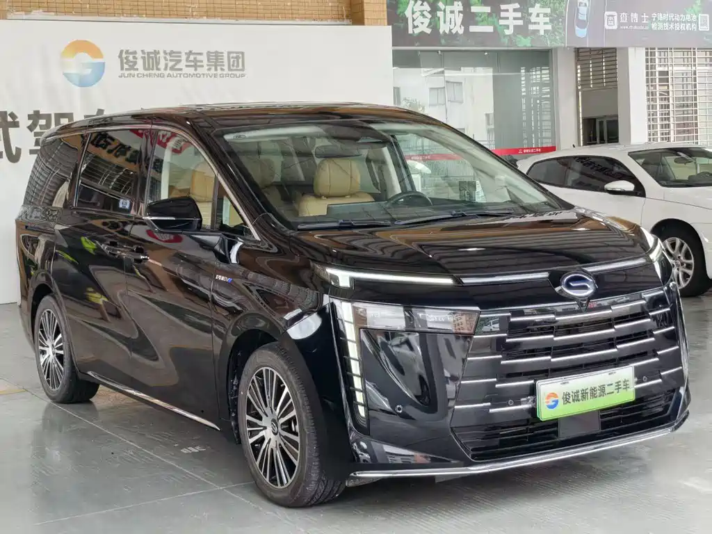 GAC Motor E8 PHEV 2024 — фото 3