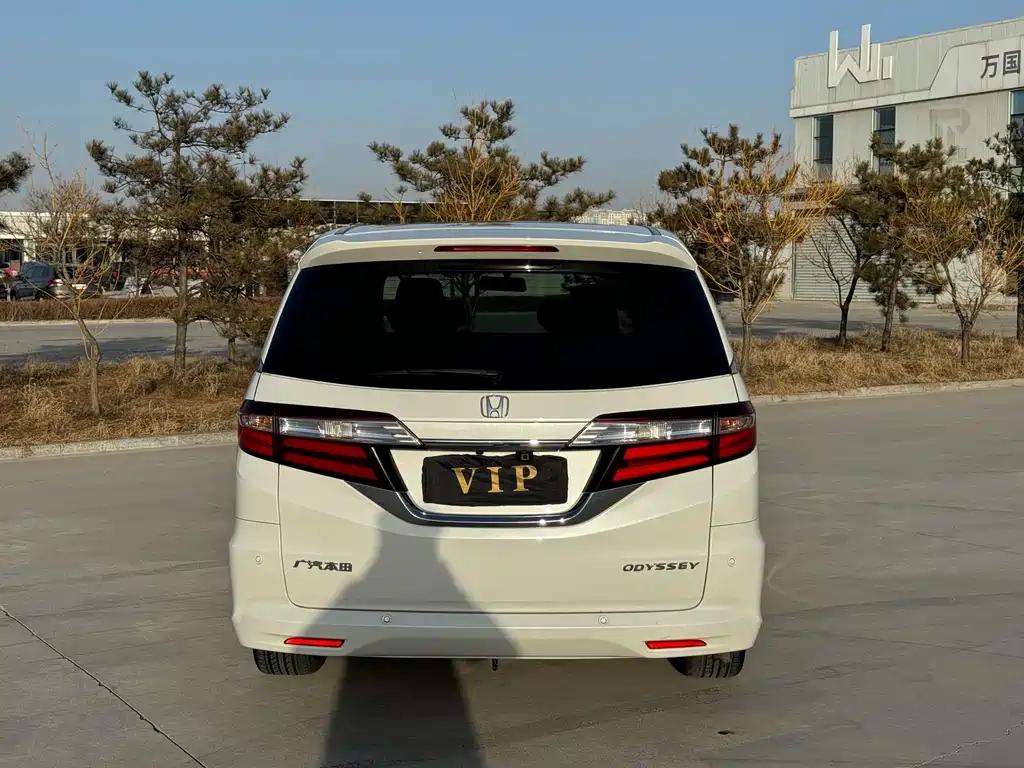 Honda Odyssey 2019 — фото 24