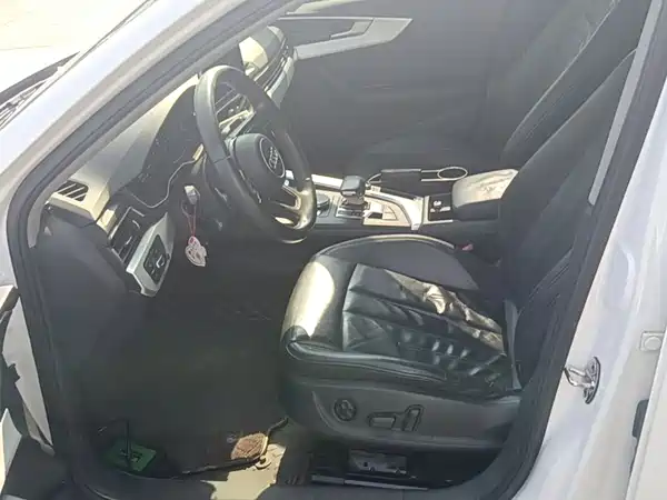 Audi A4L 2019