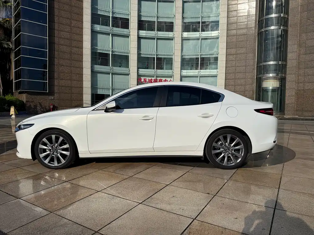 Mazda 3 Angkesela 2022