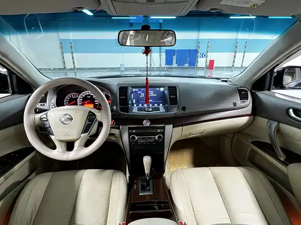 Nissan Teana 2010