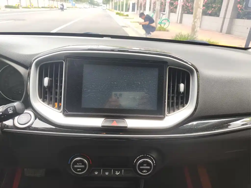 Kia KX1 2019 — фото 10