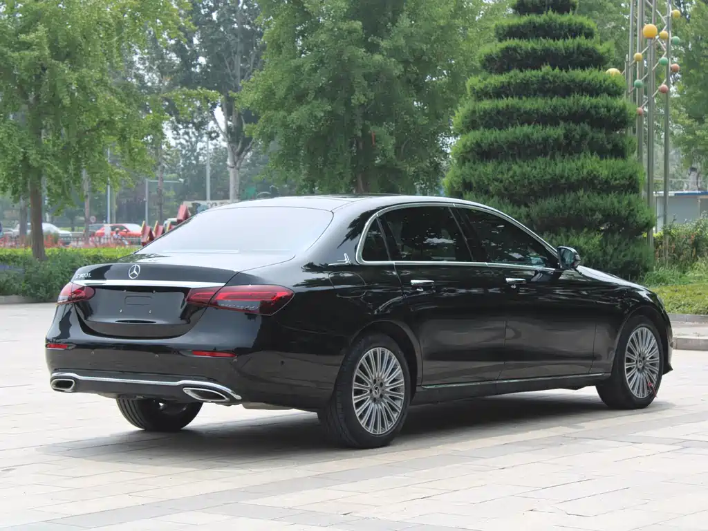 Mercedes-Benz E-Class 2023