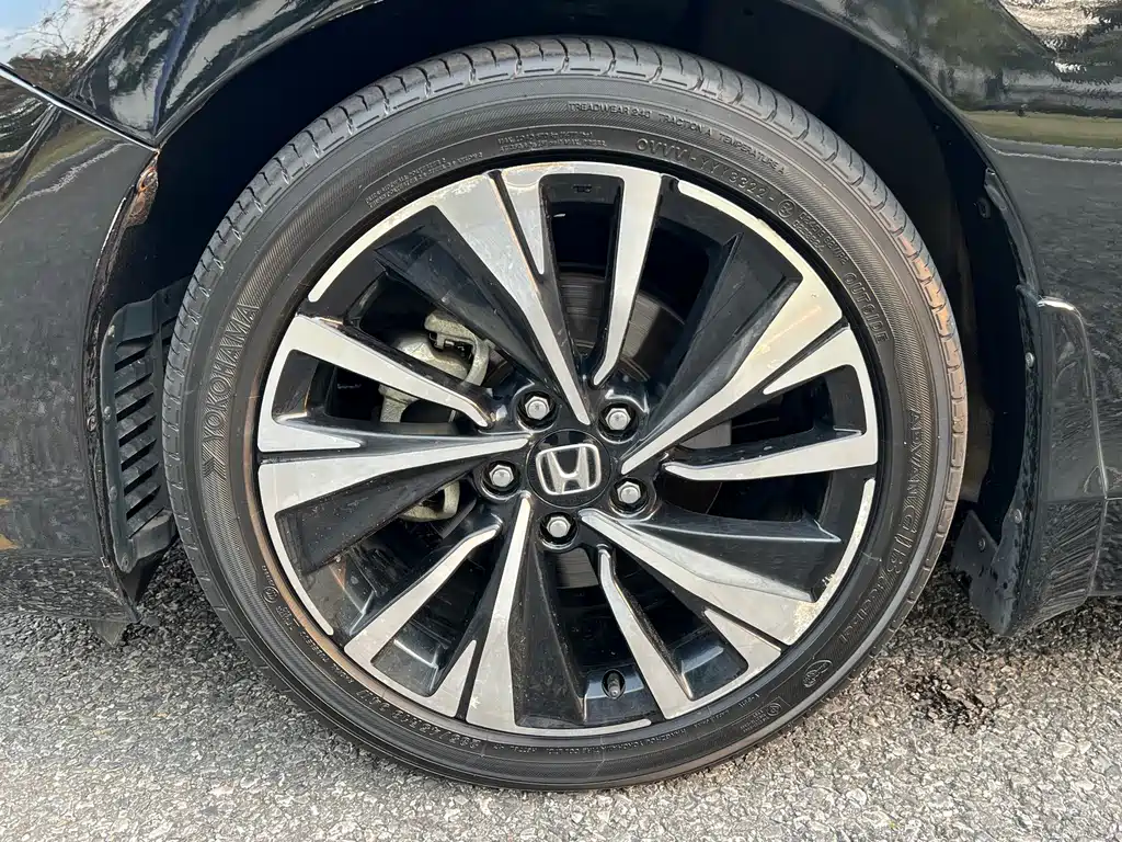 Honda Accord 2018 — фото 14