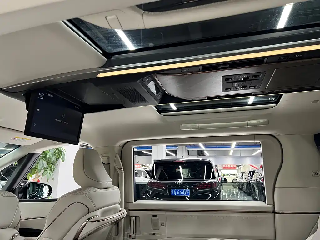 Lexus LM 2025 — фото 10