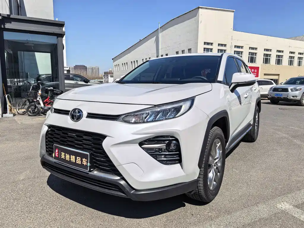 Toyota Wildlander 2023 — фото 1