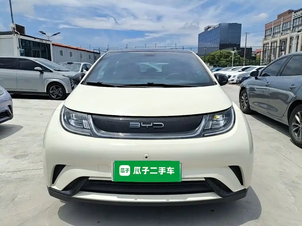BYD Dolphin 2023