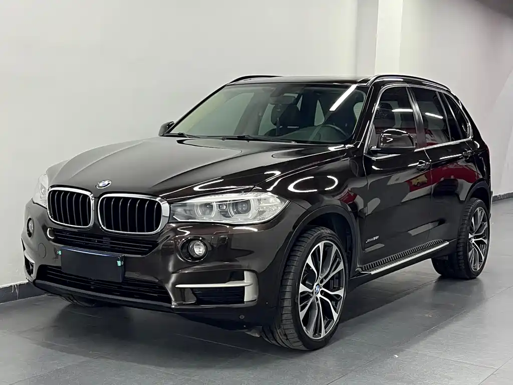 BMW X5 2016 — фото 1